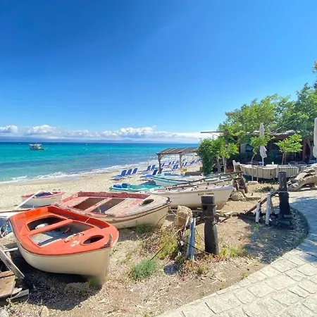 Апартаменты Mythos House Afitos Halkidiki *